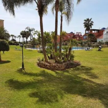 Alamos Holidays Appartement *