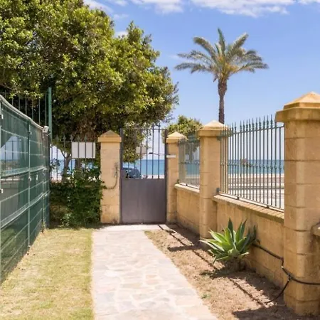 Alamos Holidays Appartement *