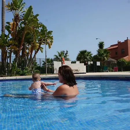 Alamos Holidays Appartement *